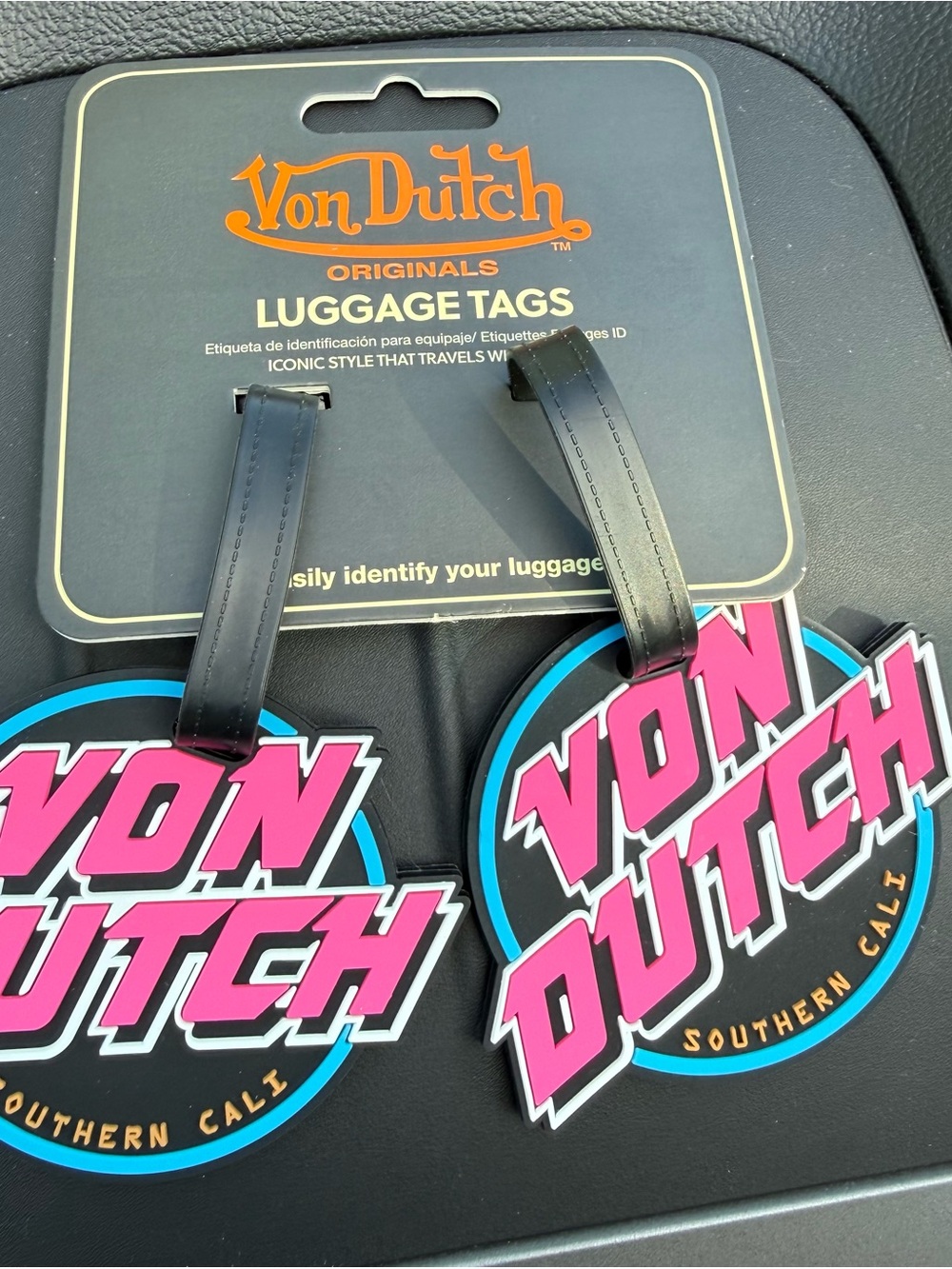 Von Dutch Pink, Black & Blue Round Logo Luggage Tags - Picture 2 of 6